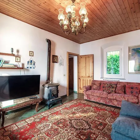 Dom wakacyjny Varenna Wonders By Quokka 360 - Lakeside With Breathtaking View Fiumelatte